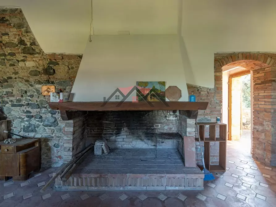 Immagine 31 di Casa colonica in vendita  a Pomarance