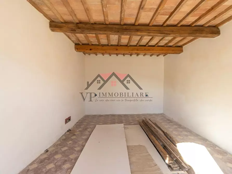 Immagine 27 di Casa colonica in vendita  a Pomarance