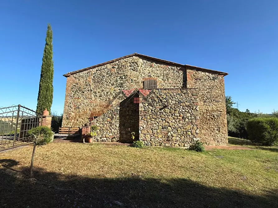 Immagine 13 di Casa colonica in vendita  a Pomarance