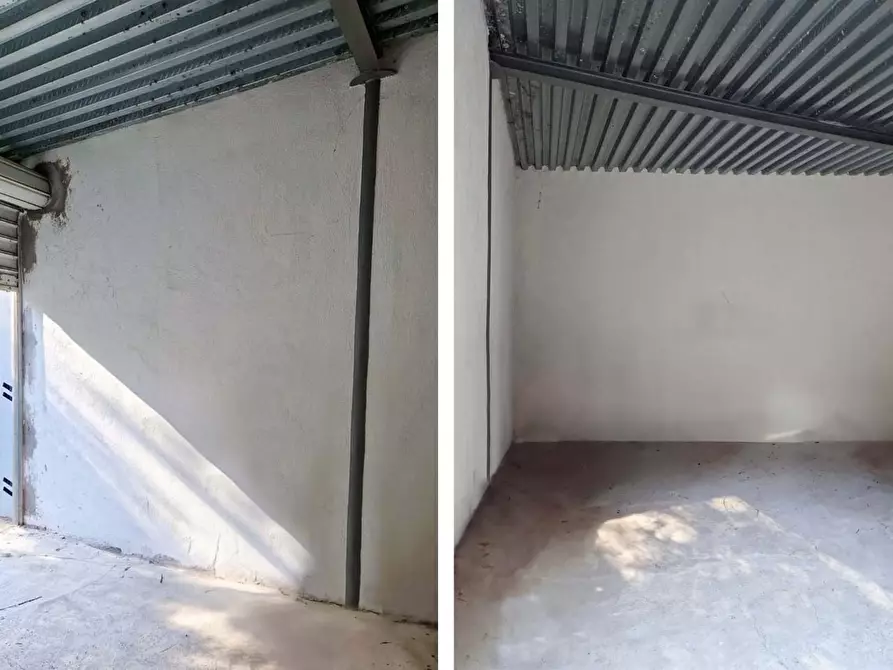 Immagine 3 di Garage in vendita  a Siena