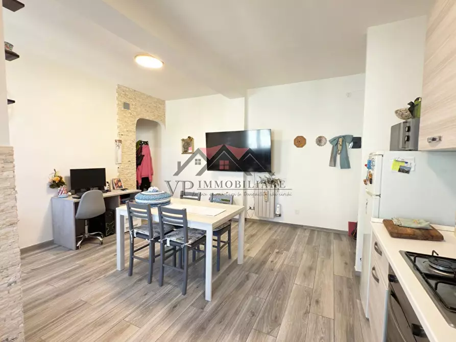 Immagine 6 di Appartamento in vendita  a Pomarance