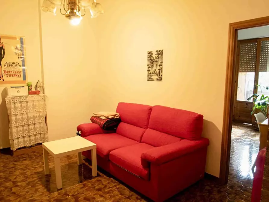 Immagine 2 di Appartamento in vendita  a Siena