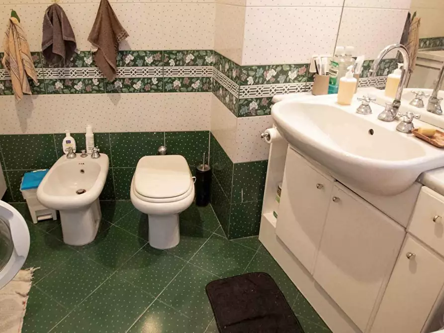 Immagine 16 di Appartamento in vendita  a Siena