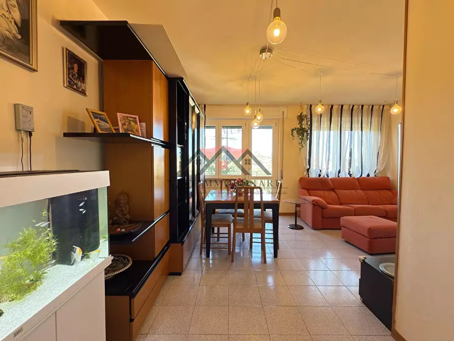 Immagine 2 di Appartamento in vendita  a Pomarance