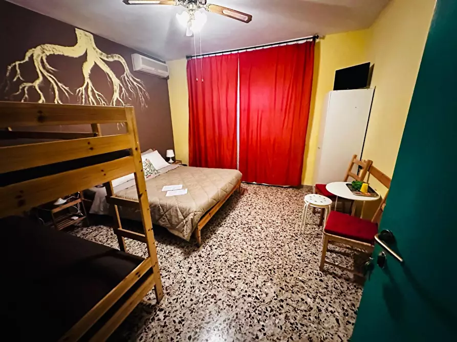 Immagine 4 di Villa in vendita  a Pisa