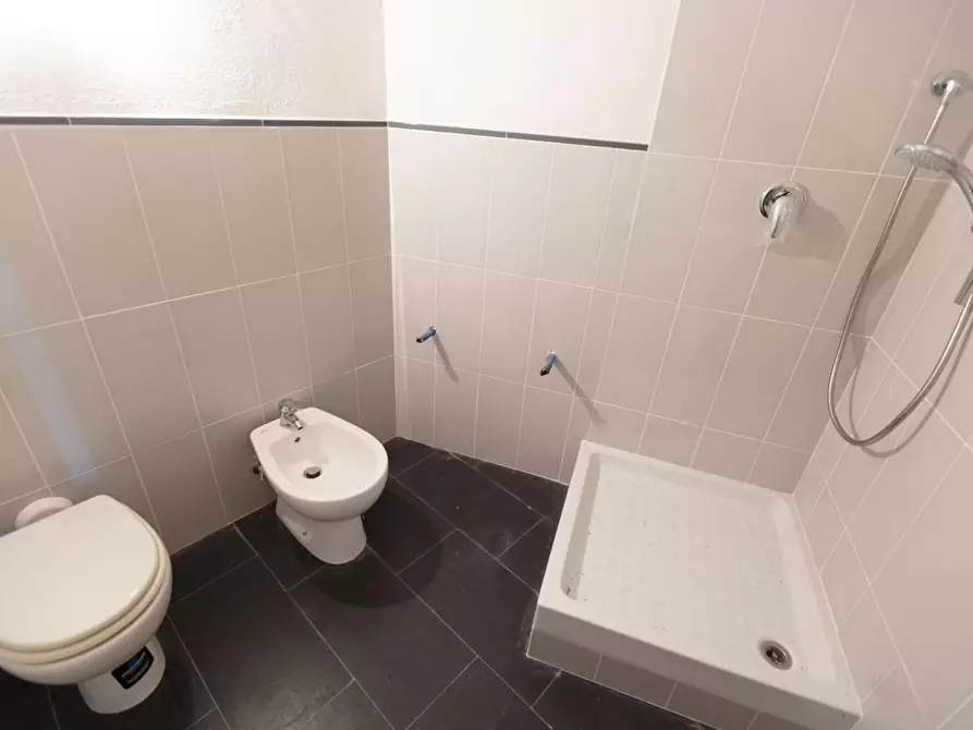 Immagine 32 di Casa semindipendente in vendita  a Ne