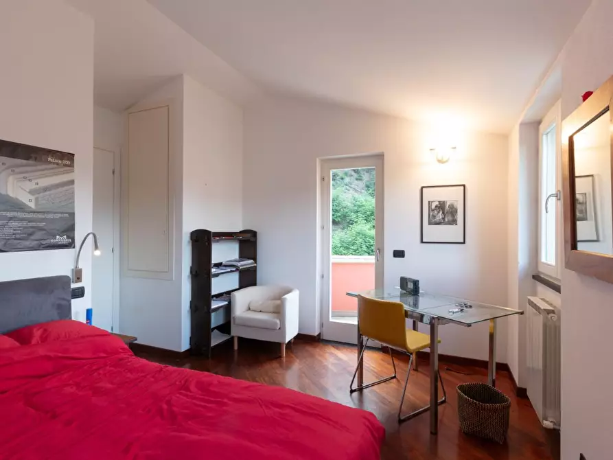 Immagine 17 di Casa semindipendente in vendita  a Ne