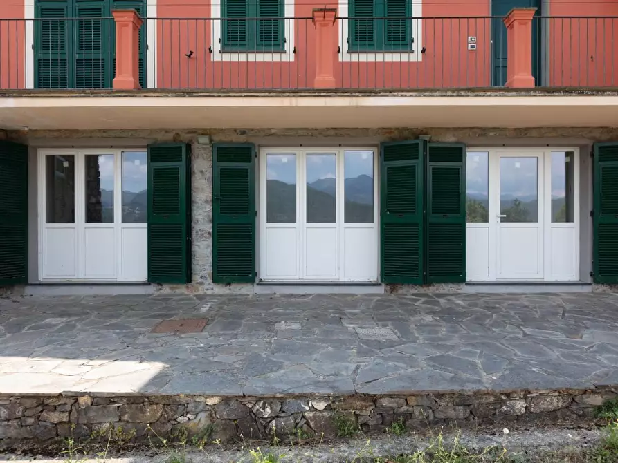 Immagine 25 di Casa semindipendente in vendita  a Ne