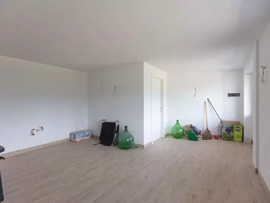 Immagine 29 di Casa semindipendente in vendita  a Ne