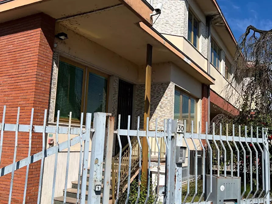 Immagine 2 di Ufficio in vendita  a Vigevano