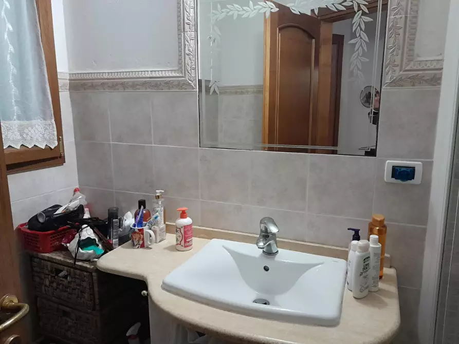 Immagine 16 di Appartamento in vendita  a Livorno