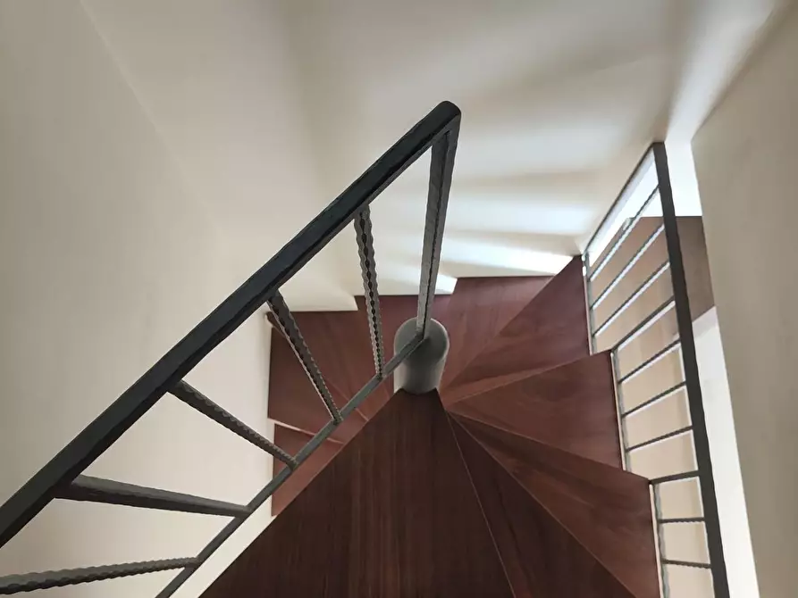 Immagine 22 di Casa semindipendente in vendita  a Viareggio