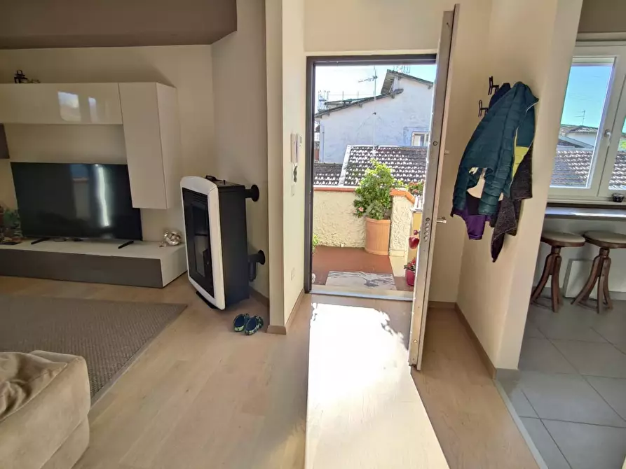 Immagine 6 di Casa semindipendente in vendita  a Viareggio