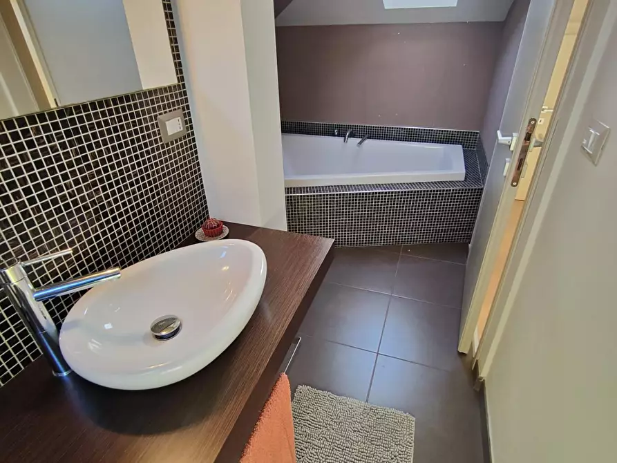 Immagine 28 di Casa semindipendente in vendita  a Viareggio