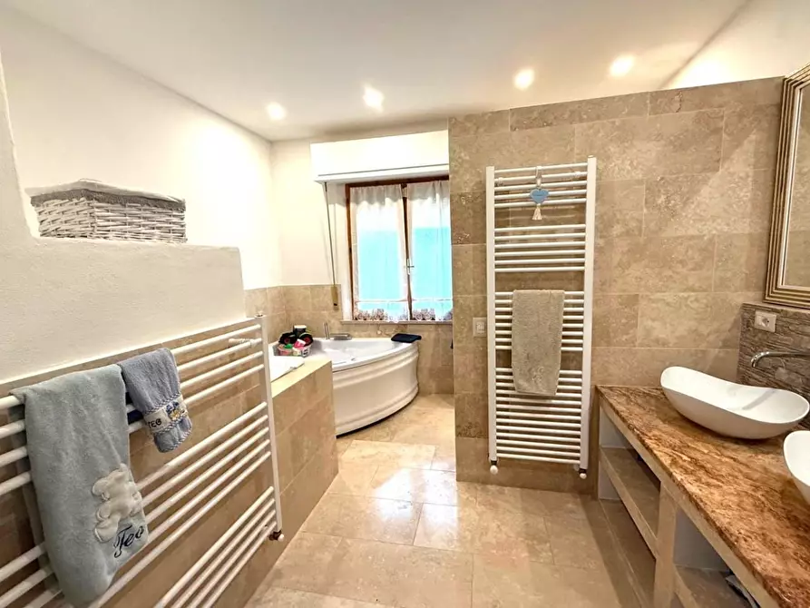 Immagine 11 di Appartamento in vendita  a Certaldo