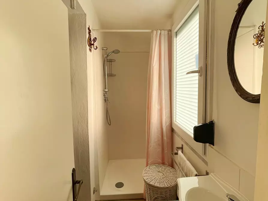 Immagine 30 di Casa indipendente in vendita  a Vicopisano