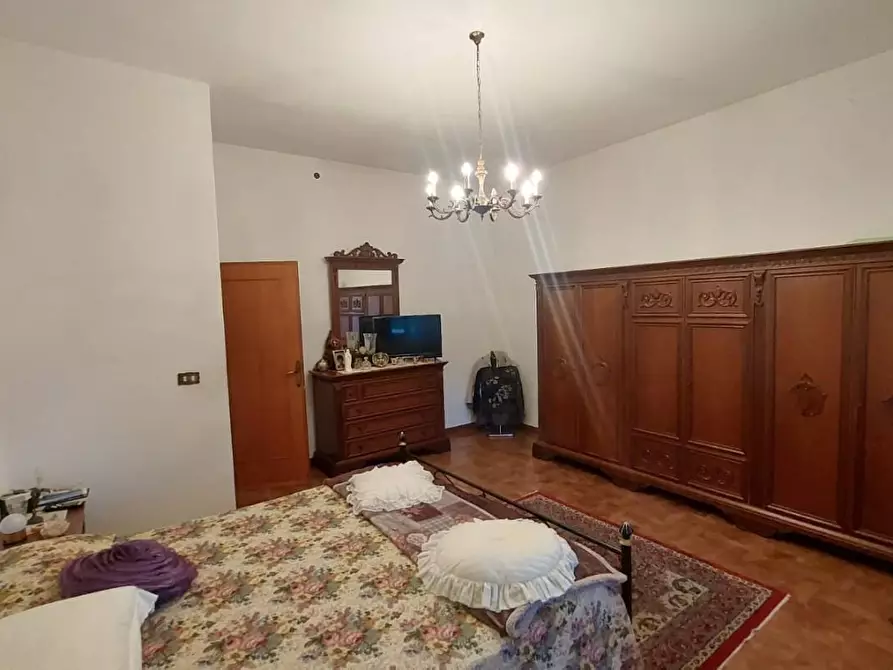 Immagine 10 di Casa indipendente in vendita  a Buti