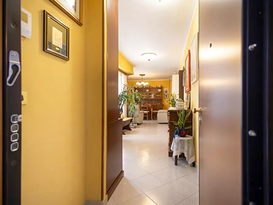 Immagine 8 di Appartamento in vendita  a Cascina