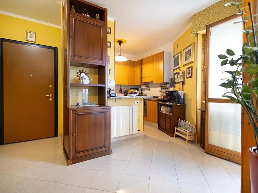 Immagine 7 di Appartamento in vendita  a Cascina