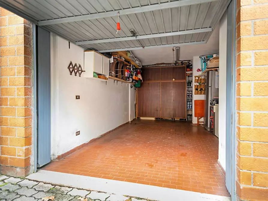 Immagine 23 di Appartamento in vendita  a Cascina