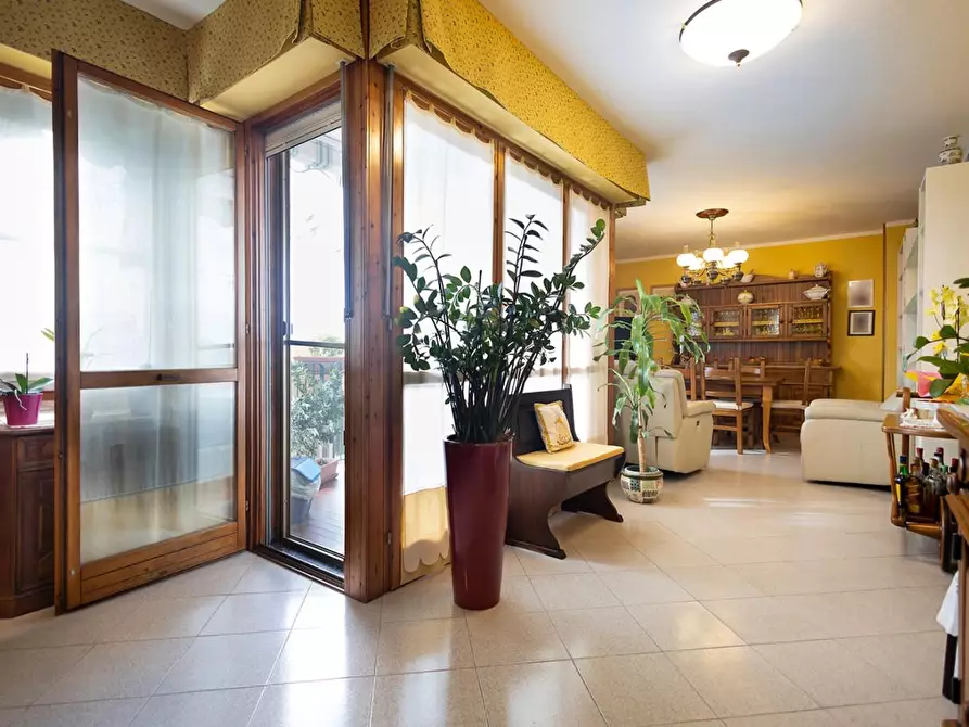 Immagine 1 di Appartamento in vendita  a Cascina