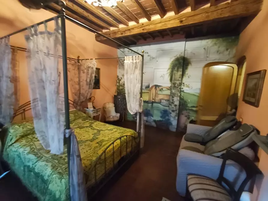 Immagine 30 di Terratetto in vendita  a Lucca