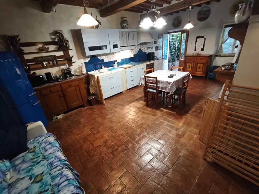 Immagine 21 di Terratetto in vendita  a Lucca