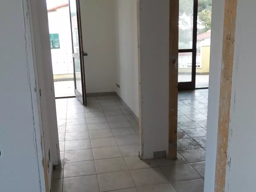 Immagine 6 di Appartamento in vendita  a Rosignano Marittimo