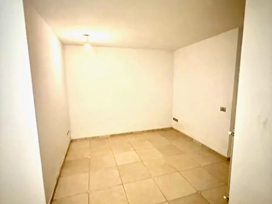 Immagine 12 di Appartamento in vendita  a Viareggio