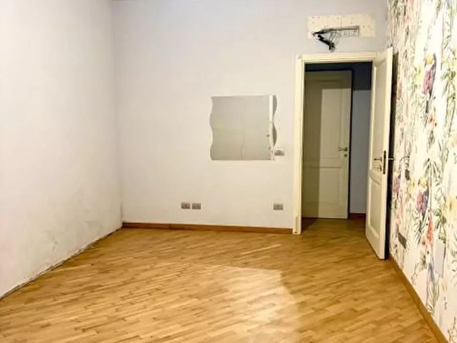 Immagine 9 di Appartamento in vendita  a Viareggio