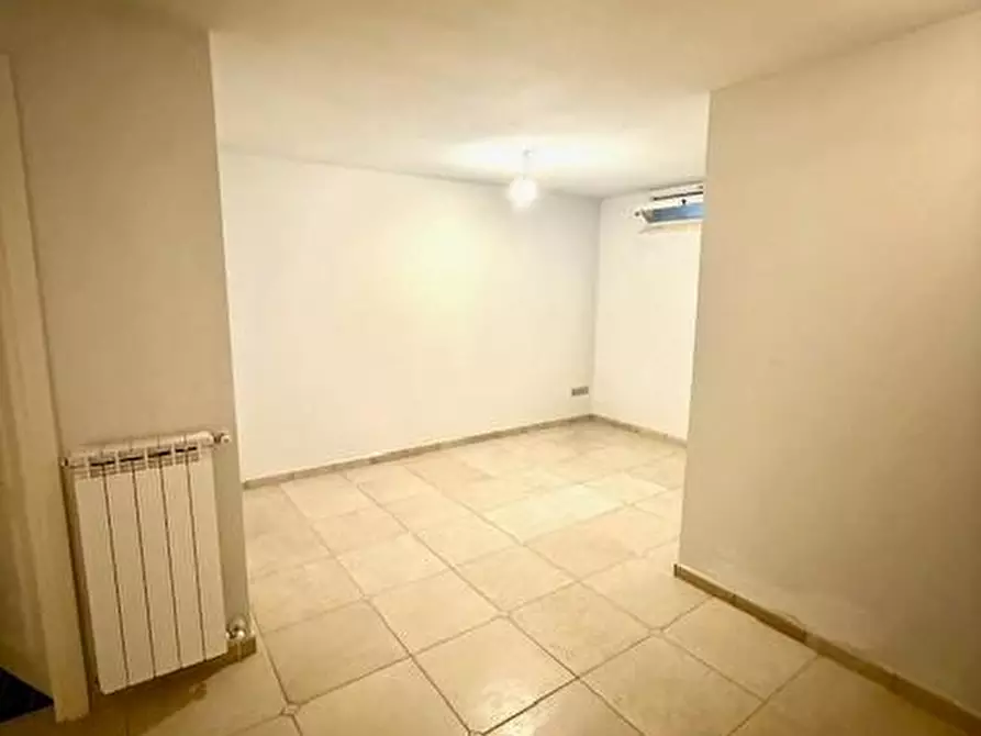 Immagine 11 di Appartamento in vendita  a Viareggio