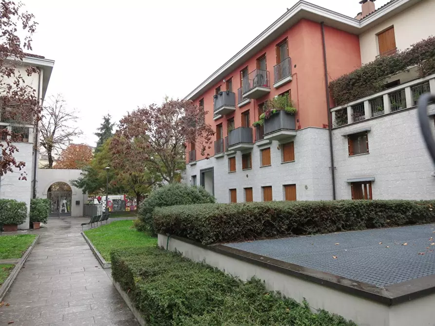 Immagine 2 di Laboratorio in vendita  a Milano