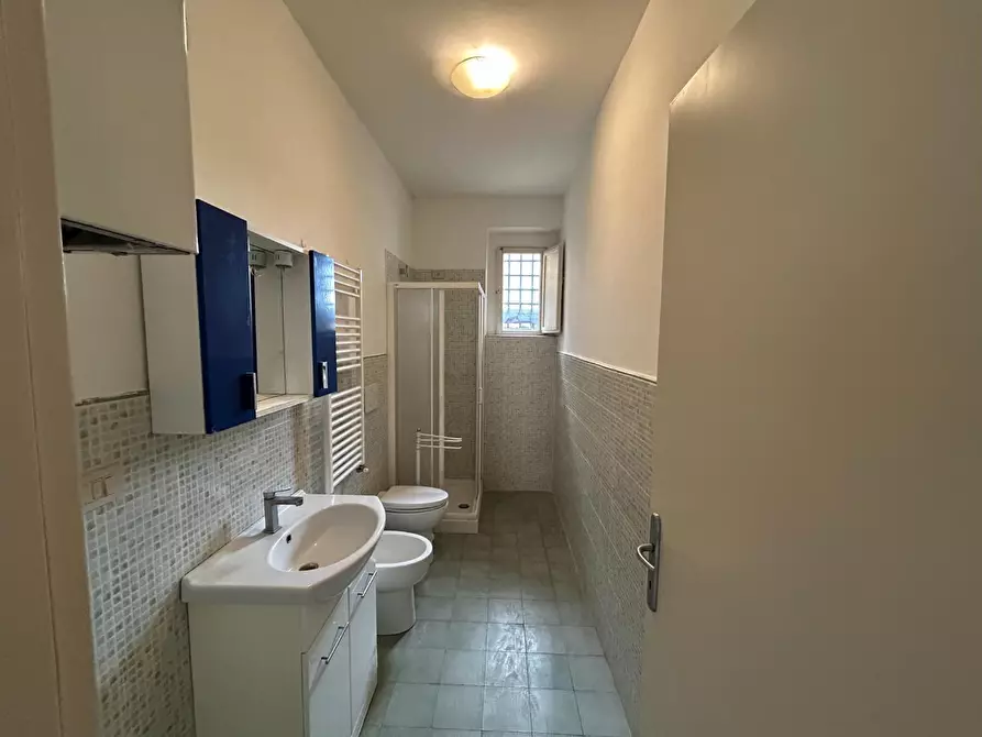 Immagine 8 di Appartamento in vendita  a Siena