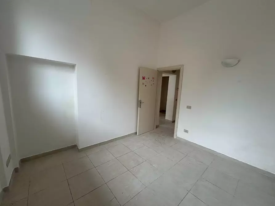 Immagine 12 di Appartamento in vendita  a Siena