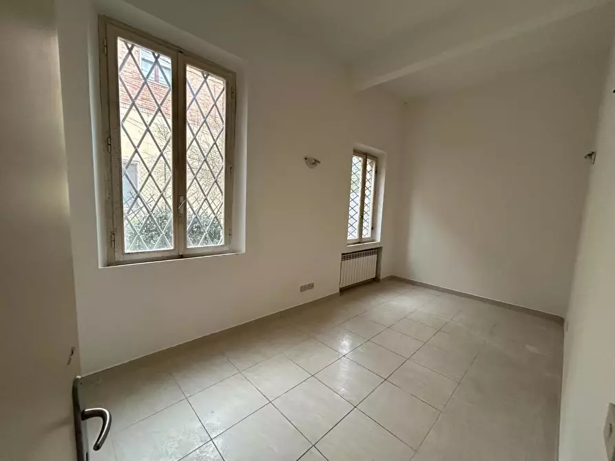 Immagine 5 di Appartamento in vendita  a Siena