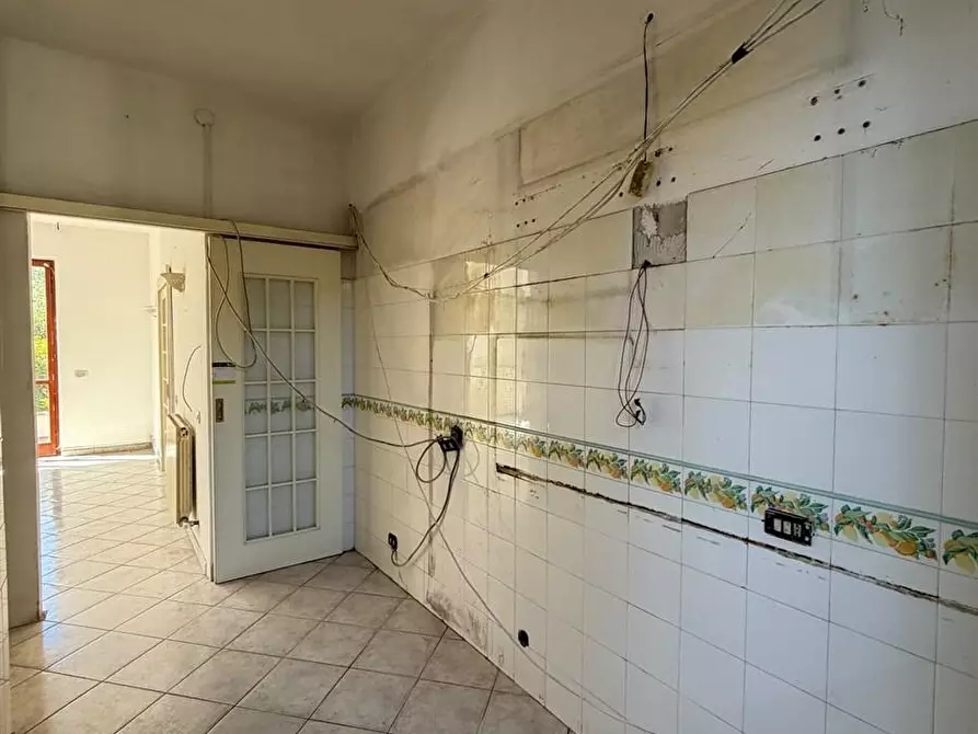 Immagine 38 di Appartamento in vendita  a Massa