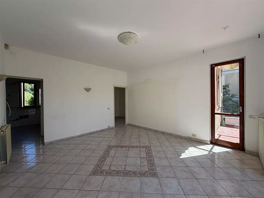Immagine 34 di Appartamento in vendita  a Massa