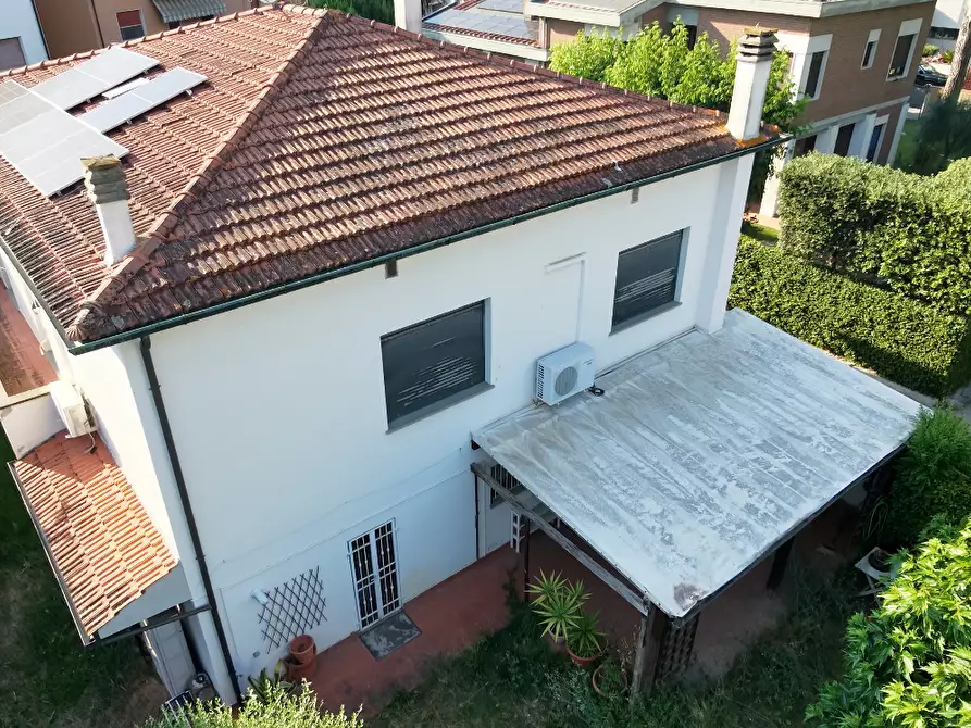 Immagine 24 di Villa in vendita  a Pontedera