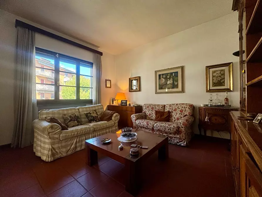 Immagine 3 di Villa in vendita  a Pontedera