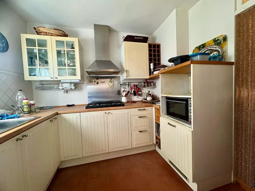 Immagine 14 di Villa in vendita  a Pontedera