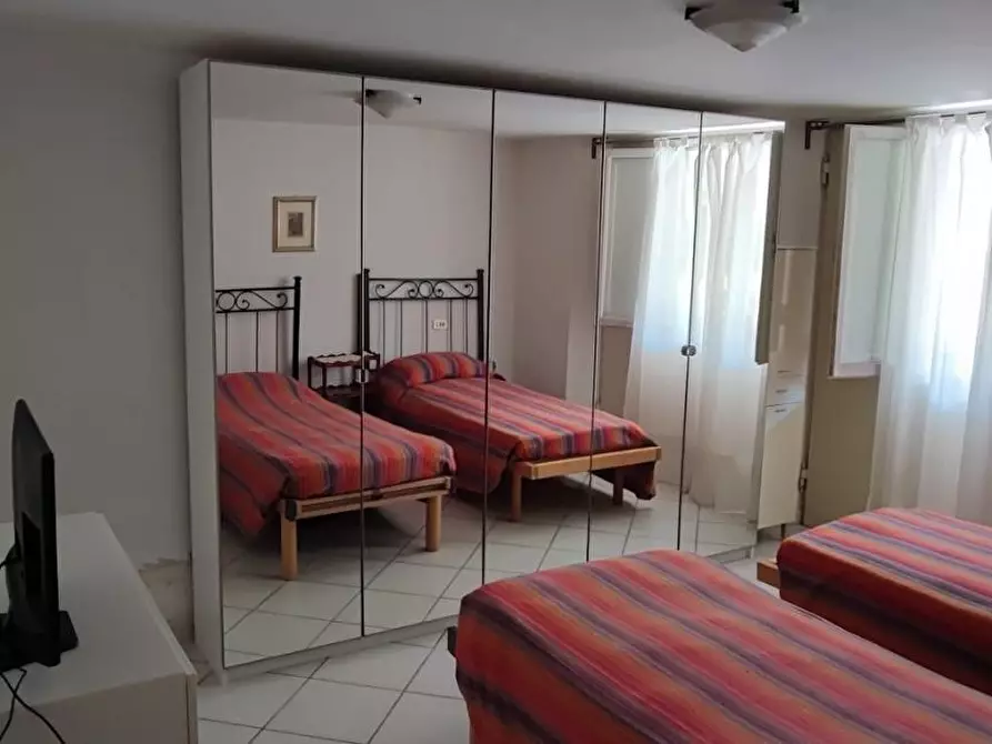 Immagine 1 di Appartamento in vendita  a Camaiore