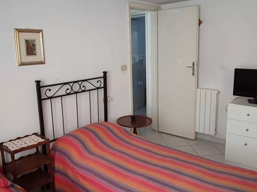 Immagine 9 di Appartamento in vendita  a Camaiore