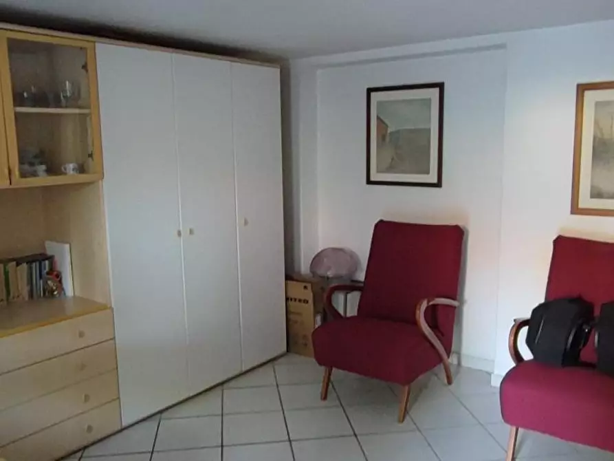 Immagine 2 di Appartamento in vendita  a Camaiore