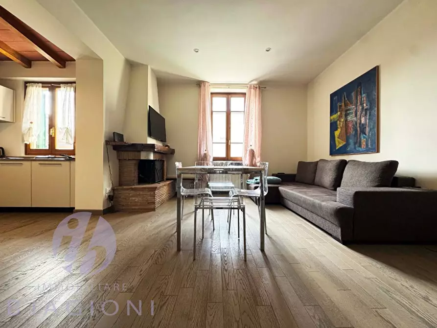 Immagine 3 di Appartamento in vendita  a Pietrasanta