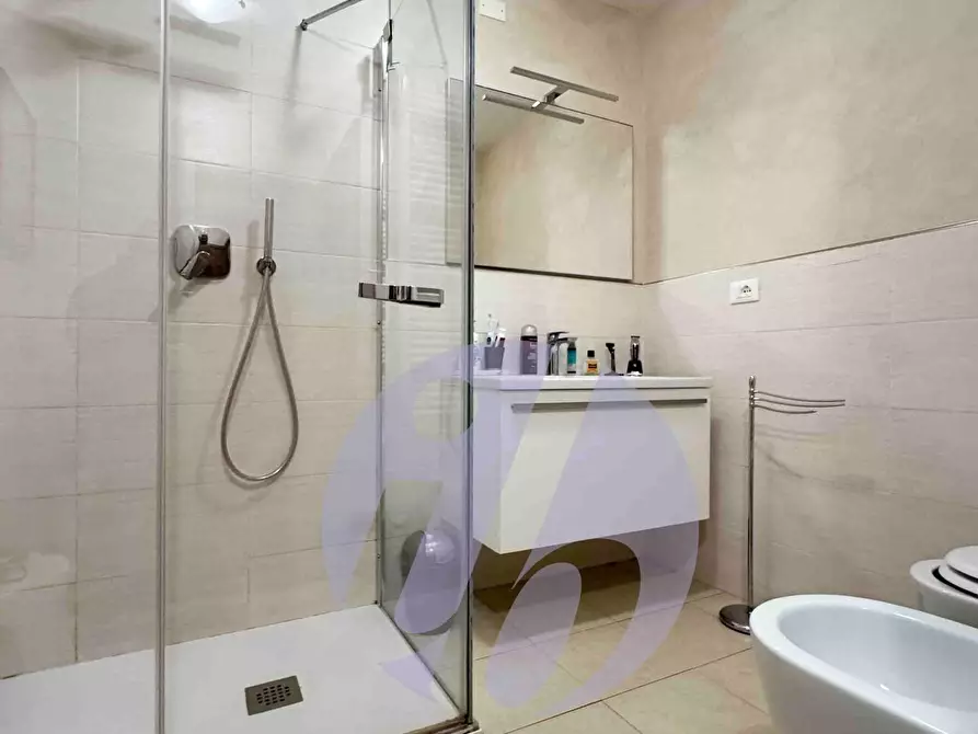 Immagine 16 di Appartamento in vendita  a Pietrasanta