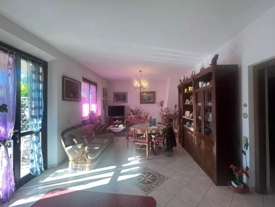 Immagine 3 di Villa in vendita  a San Giuliano Terme