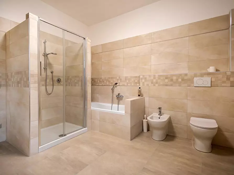 Immagine 18 di Casa indipendente in vendita  a Santa Maria A Monte