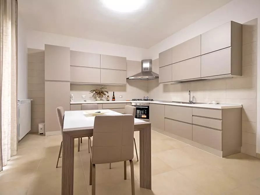 Immagine 9 di Casa indipendente in vendita  a Santa Maria A Monte