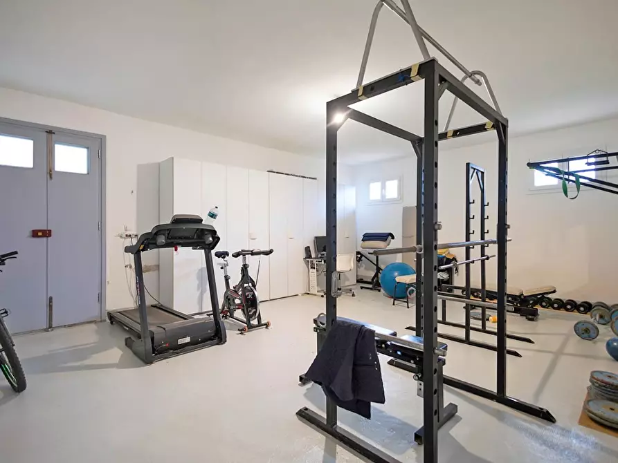 Immagine 23 di Casa indipendente in vendita  a Santa Maria A Monte