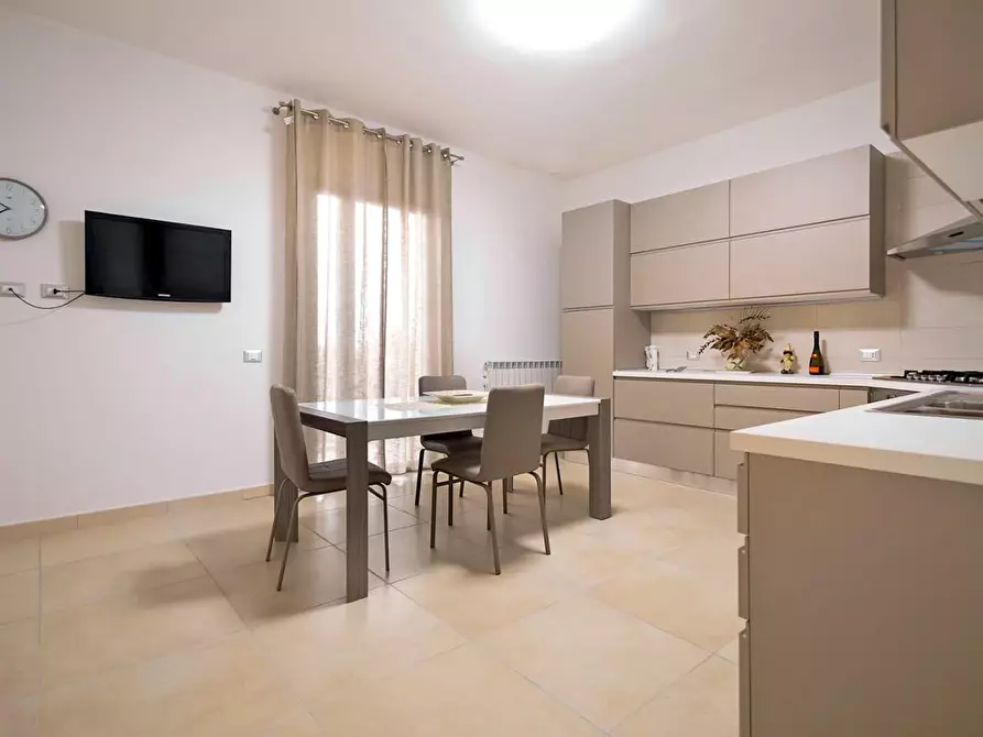 Immagine 10 di Casa indipendente in vendita  a Santa Maria A Monte